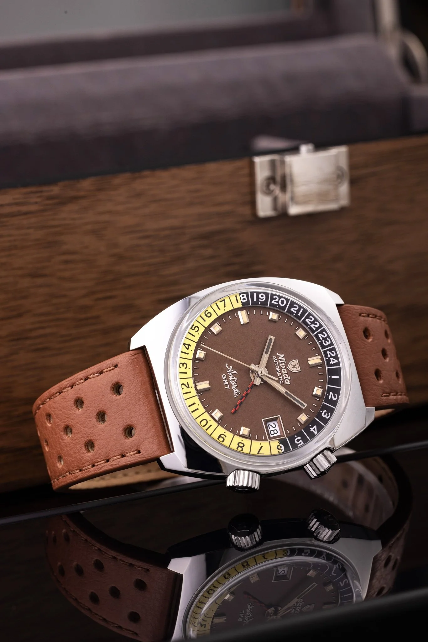 ANTARCTIC GMT - TROPICAL - Image 5