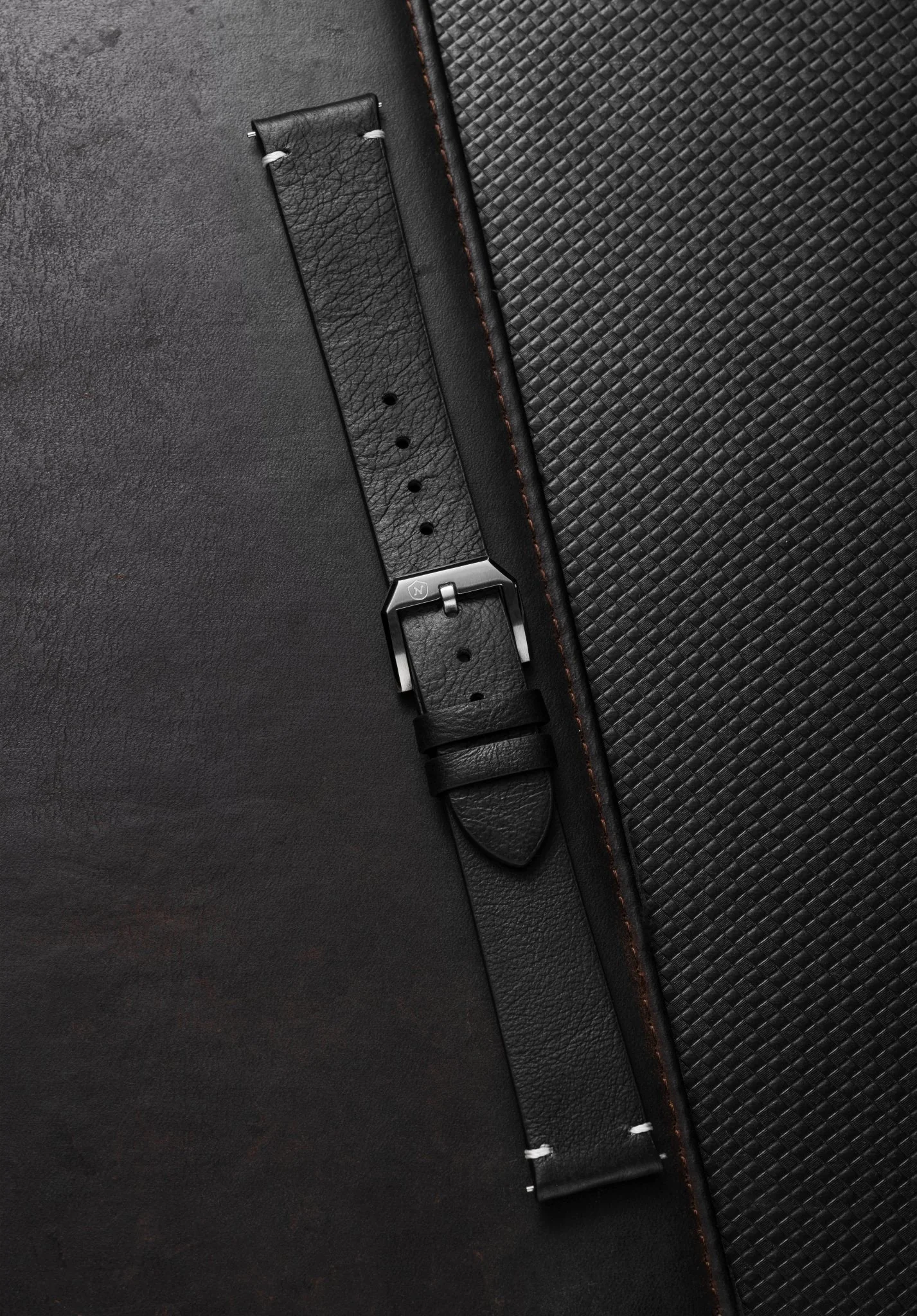 BLACK LEATHER  WHITE STITCHING - AUTOCHRON - Image 3