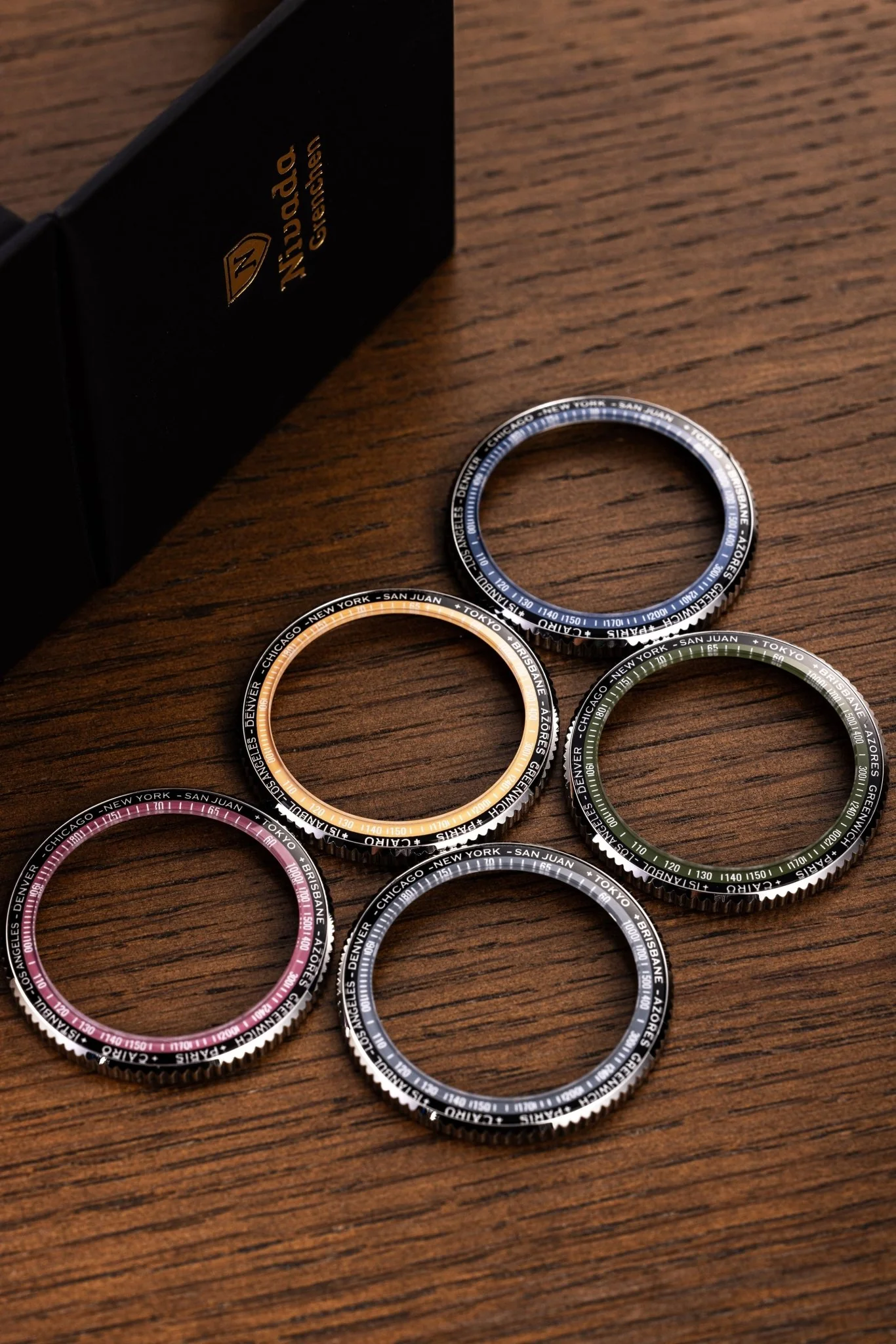 BEZELS SET CHRONOKING MECAQUARTZ- GMT - Image 2